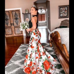 Rose Patterned Two Piece Mermaid Prom Dress